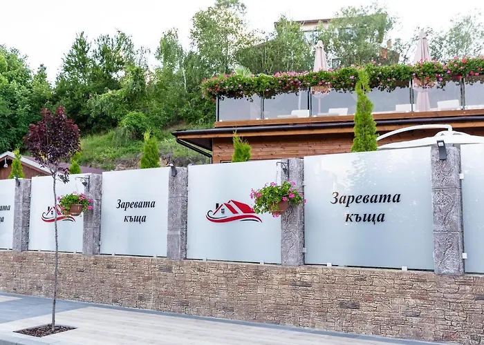 Guest house Zarevata 3*